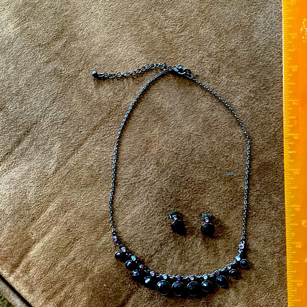 Purple necklace and earring set